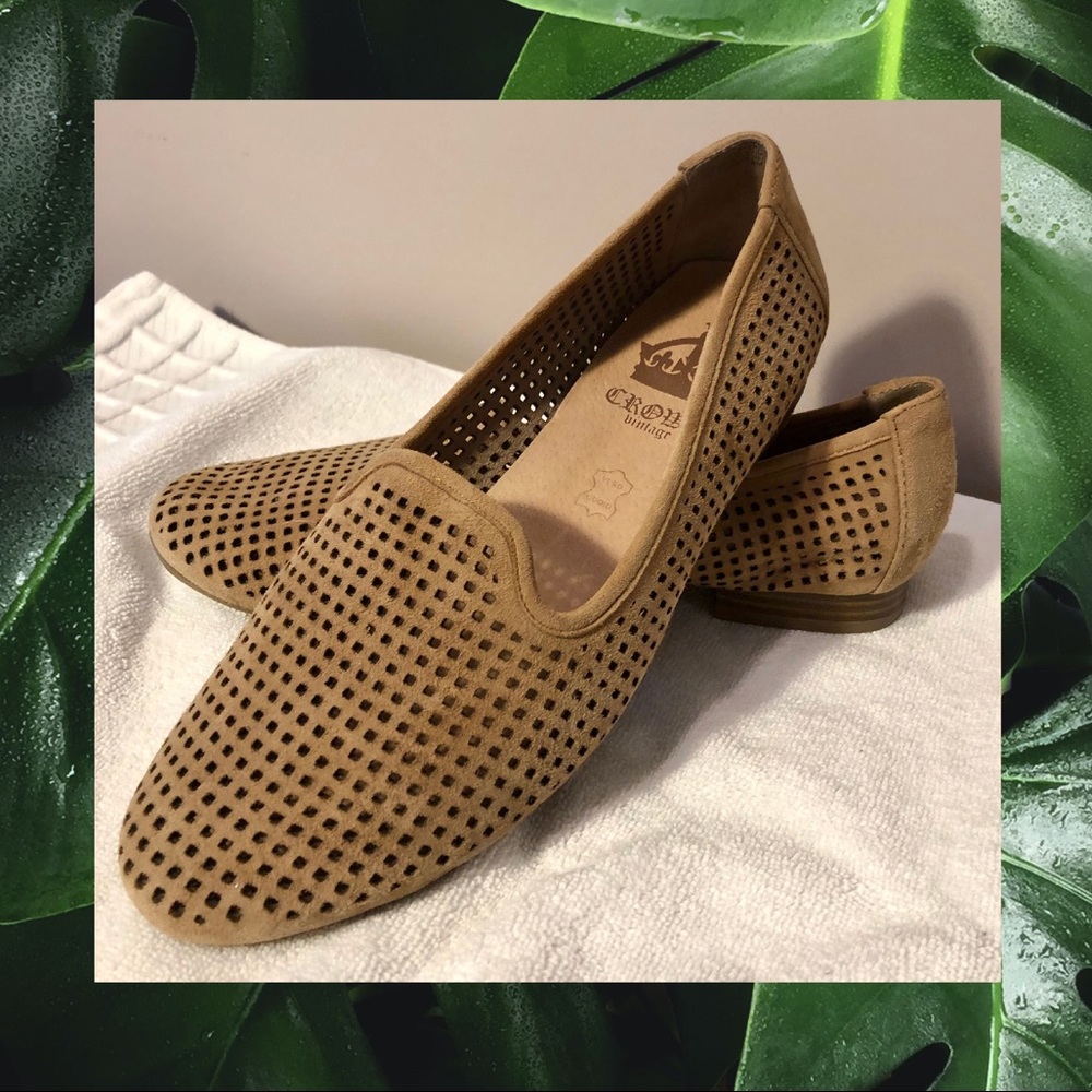 Flats - Crown Vintage